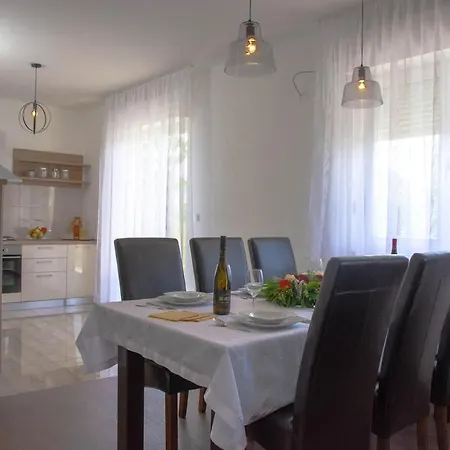 Summer Dream House Maria דירה Kaštela